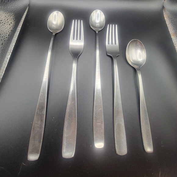WMF Cromargan Flatware Bundle 5 Pieces - Picture 1 of 3
